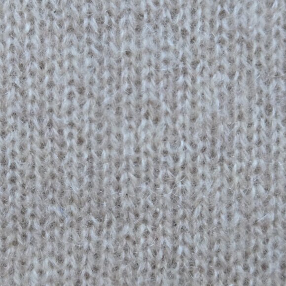 NWOT Filoro Cashmere Wrap Scarf Oatmeal - Picture 4 of 10